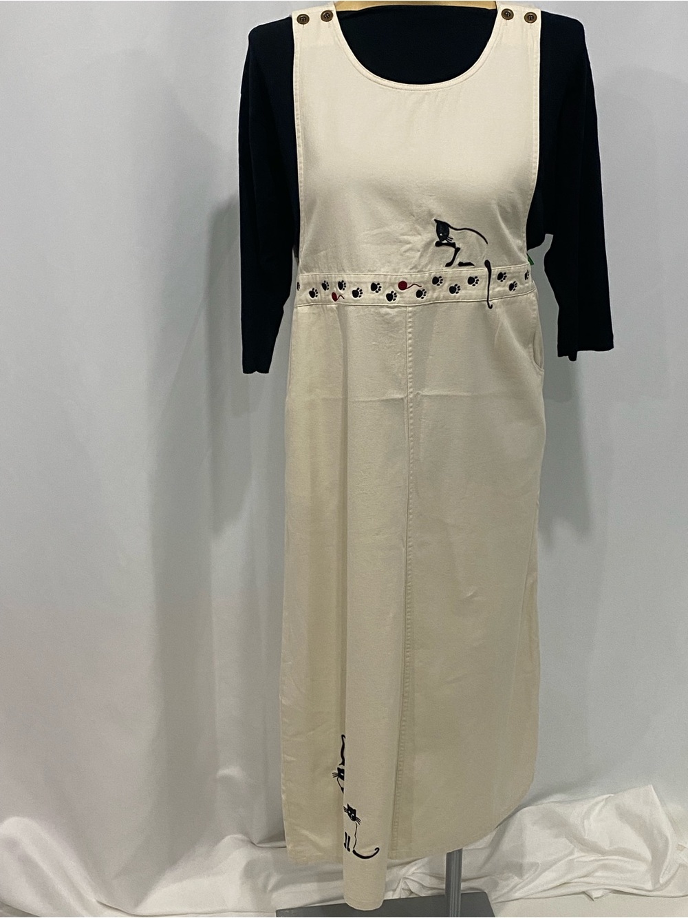 Christopher & Banks sleeveless jumper dress in ladies medium Cat design